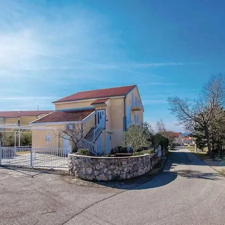 In 39312 Apartman *
