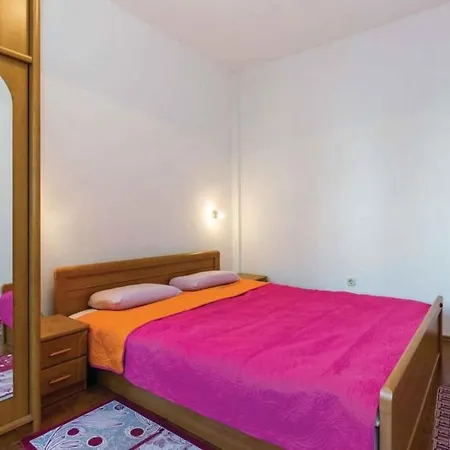 Apartman In 39312