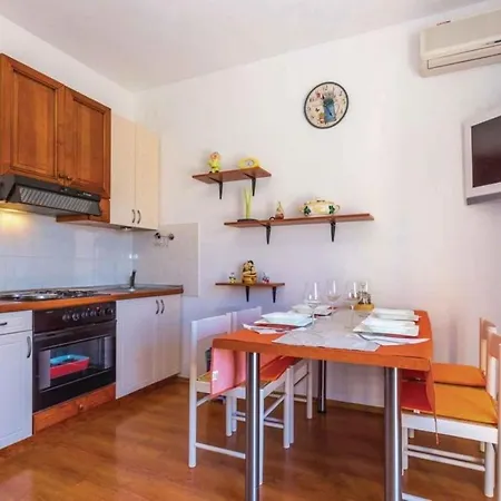 In 39312 Apartman *