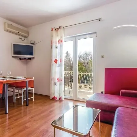 Apartman In 39312